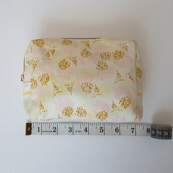 Anthropologie & ModCloth Travel Case Set - Picture 11 of 12